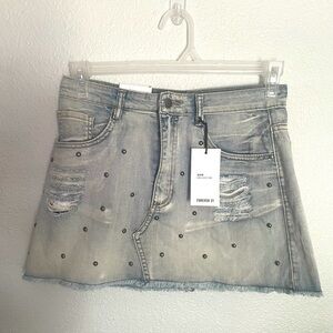 FOREVER 21 denim washed distressed studded skirt